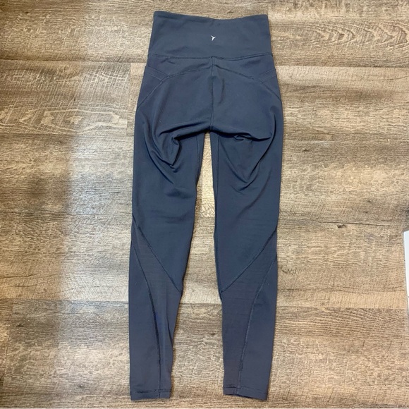 Old Navy Elevate Leggings - Picture 5 of 6